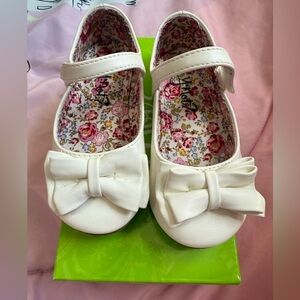 Kids White Bow Shoes